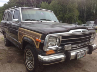 Illustration for article titled What the fuck are these guys doing with my old Wagoneer?